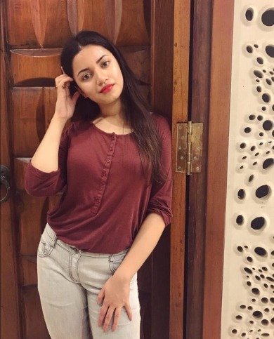 high profile Call Girls in Chanakyapuri