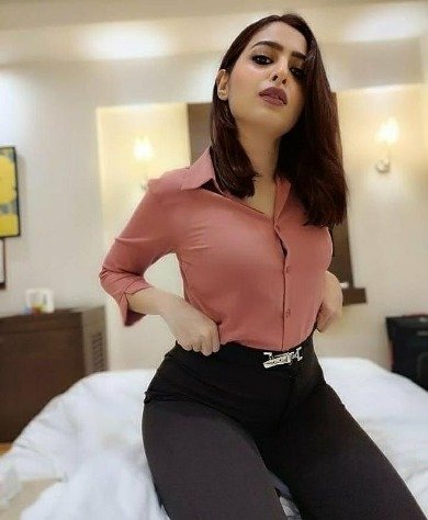 Call Girls in Chanakyapuri