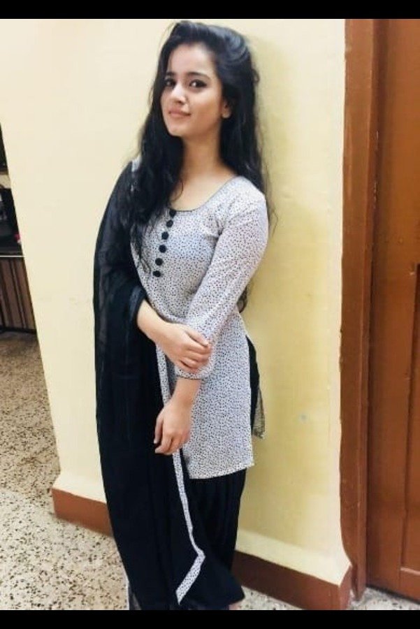 cheap call girls in Chanakyapuri